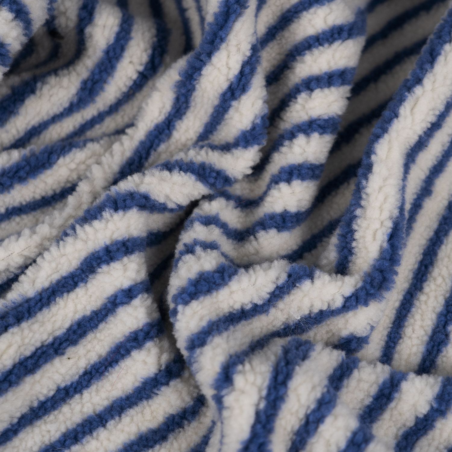 Blue And White Jacquard Thin Stripe Knitted Lamb Wool Fabric