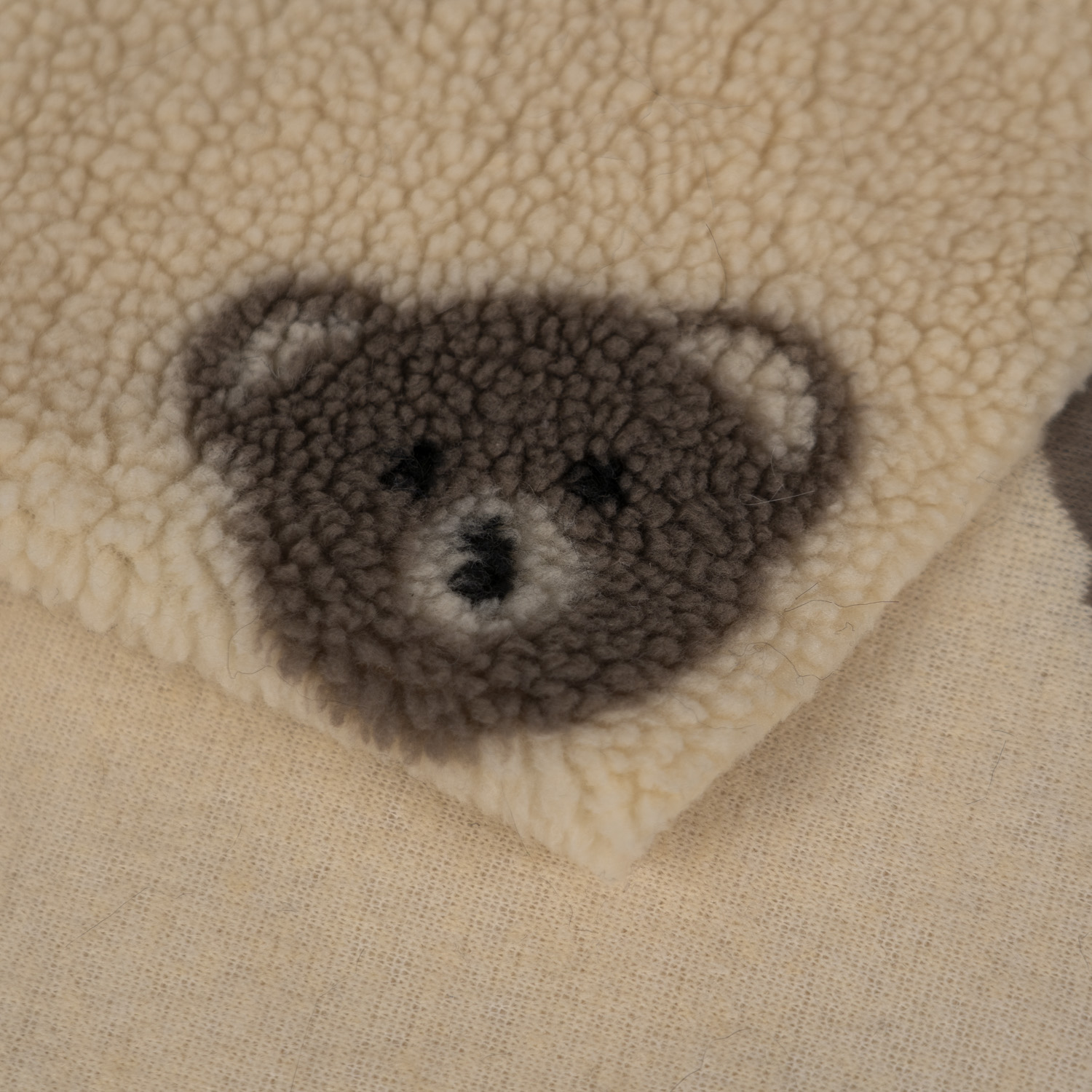 Cute Bear Motif Jacquard Lamb Wool Fur 