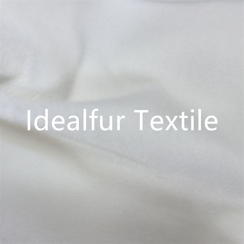  Luxury Short Pile Mink Faux Fur Fabric for Garment