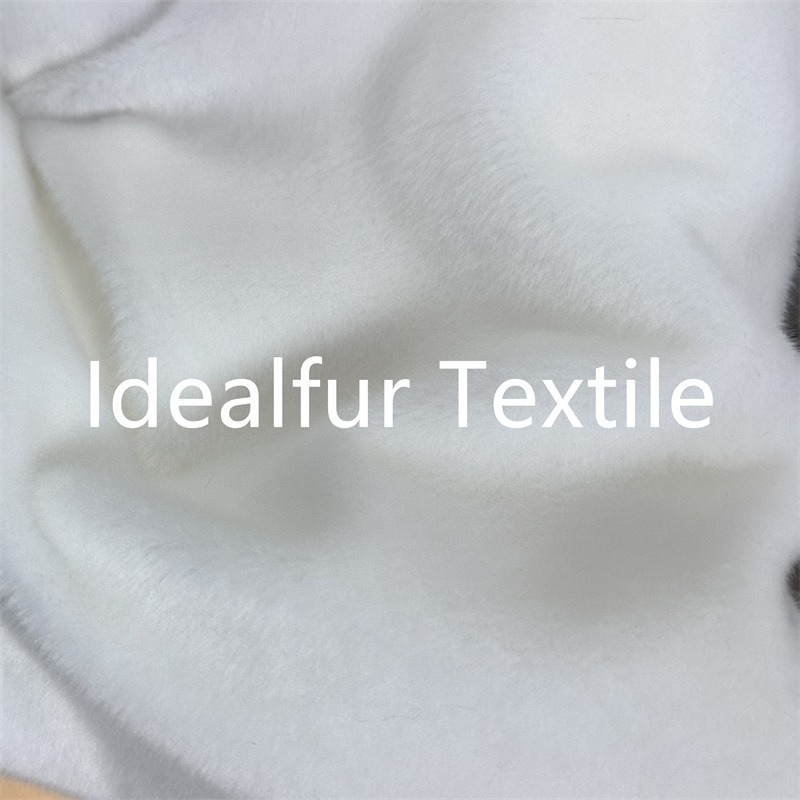  Luxury Short Pile Mink Faux Fur Fabric for Garment